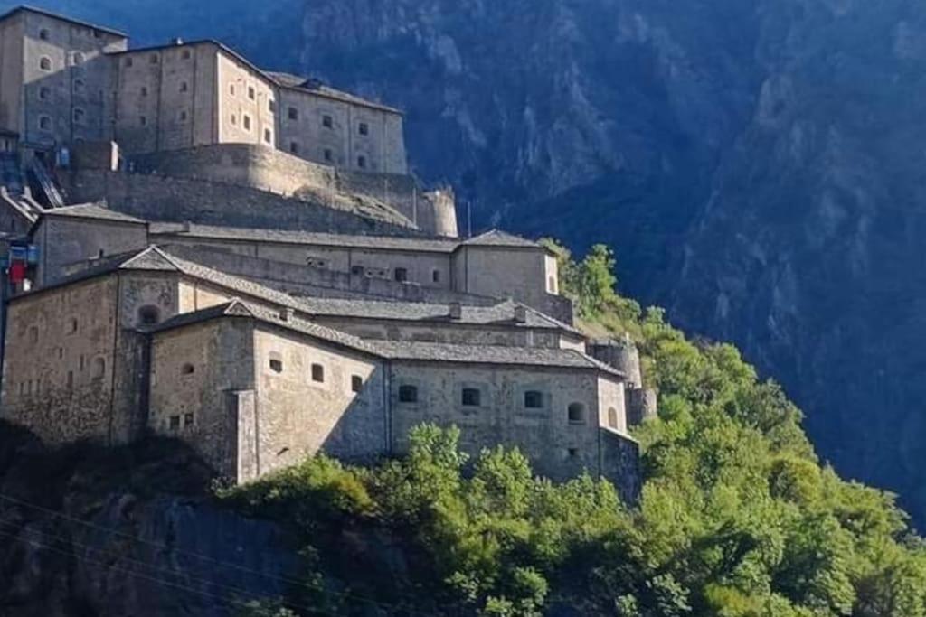 Appartamento Di Montagna Lo Grop Chambave Bagian luar foto